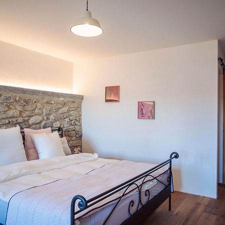 Aux Trois Soleils Bed & Breakfast Chexbres Exterior photo