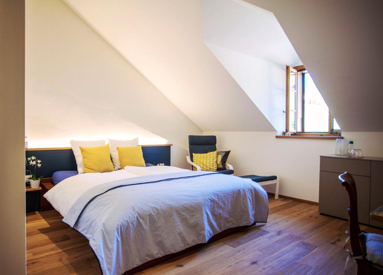 Aux Trois Soleils Bed & Breakfast Chexbres Exterior photo